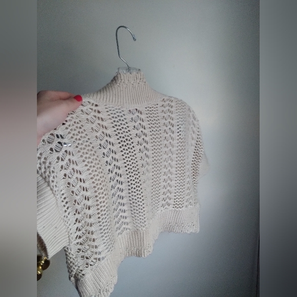 Cream knit cover up sweater - Picture 10 of 12